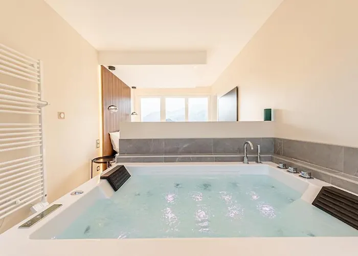Le Beauregard - Jacuzzi - Garage