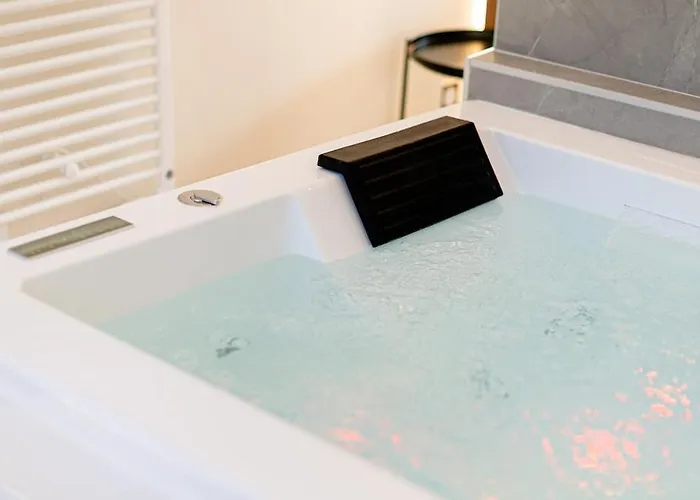 Le Beauregard - Jacuzzi - Garage Albertville